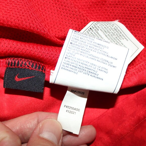 3/$118❤️mint Nike PORTUGAL 2004-05 home shirt soccer jersey Kids XL 164-176cm - Picture 7 of 9